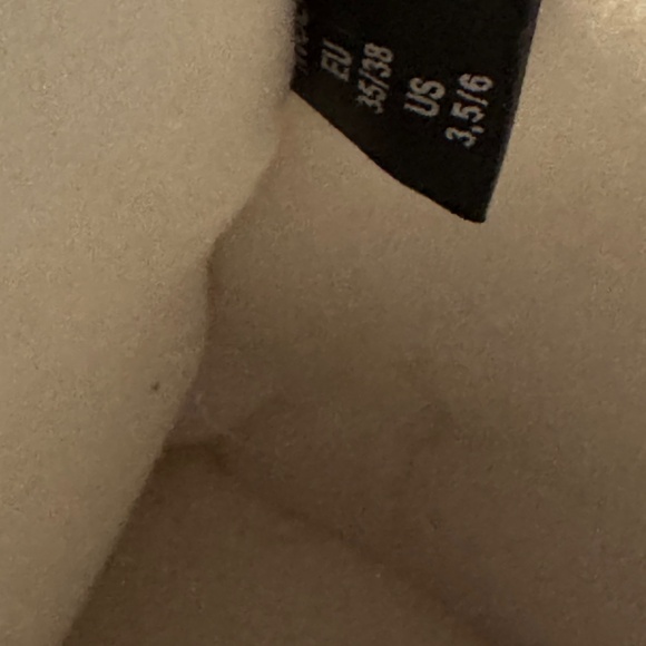 Moon Boot Icon Yeti Pale Pink Faux Fur Boots - Picture 14 of 14